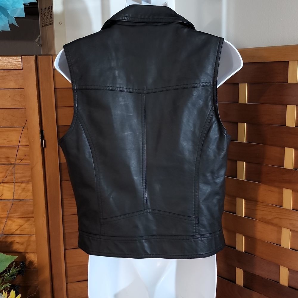 Maurices brand black pleather vest - Picture 4 of 8